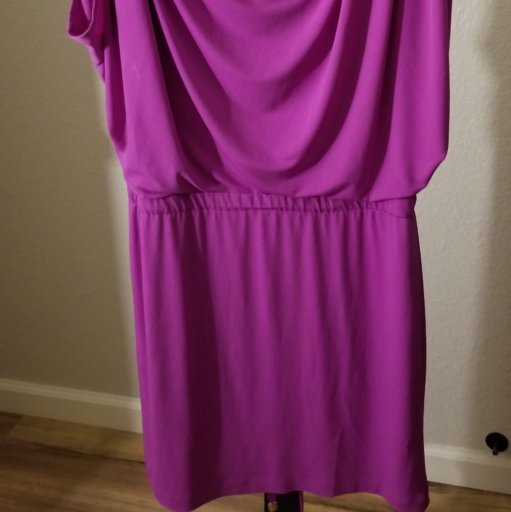 Dress - Picture 5 of 6